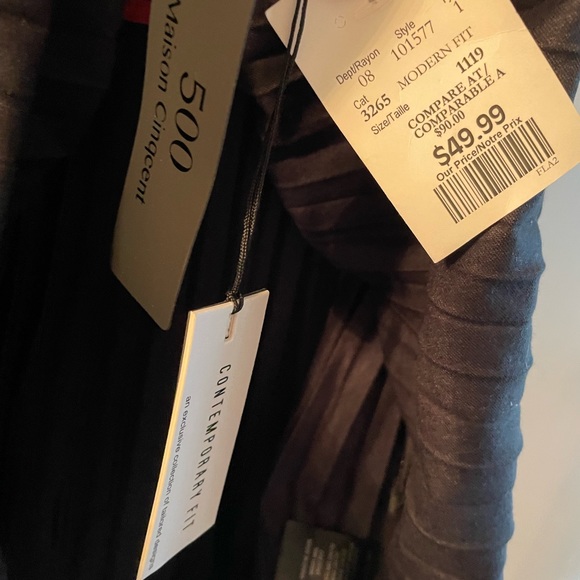 Pleated dark blue skirt - Picture 6 of 6